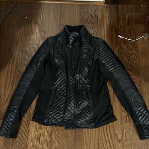 Zella Black Quilted walking zip up front workout jacket sz M